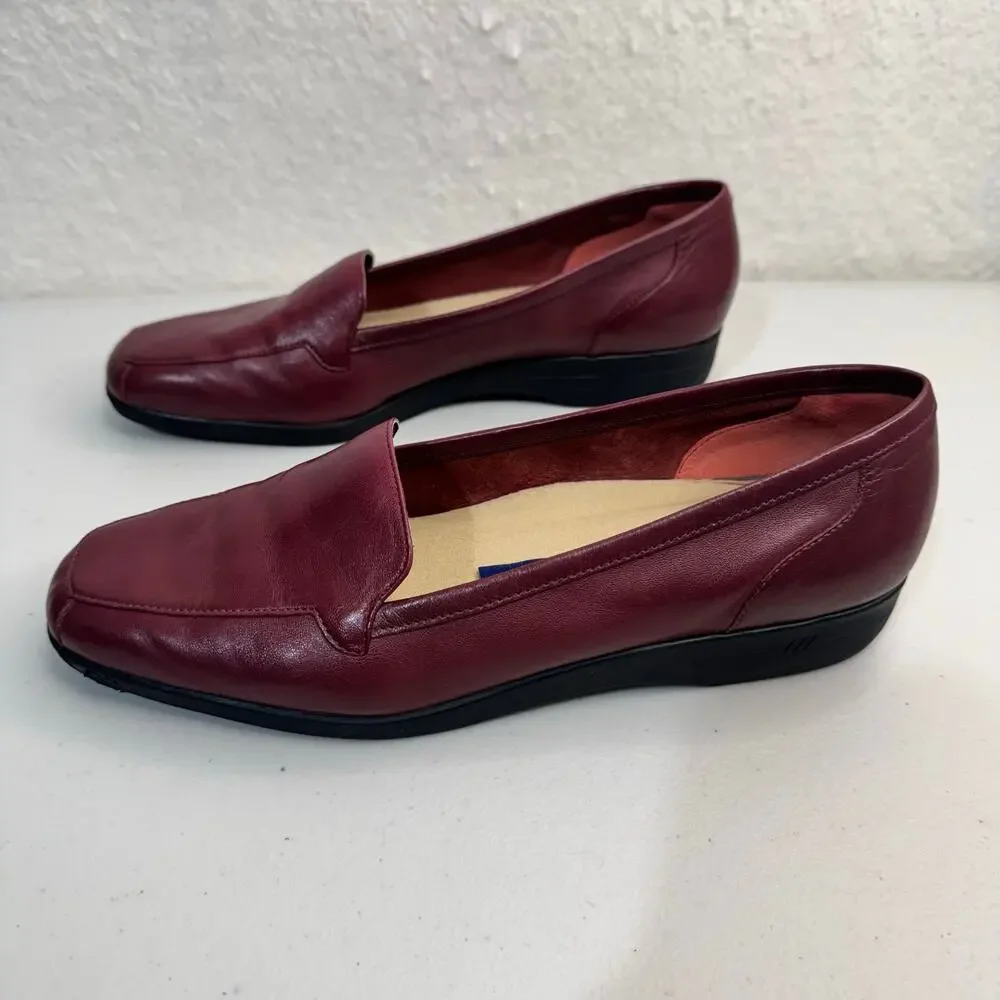 Easy Spirit Devitt Classic Loafer Congo/Red Leather Slip-On Comfort Shoe Size 10